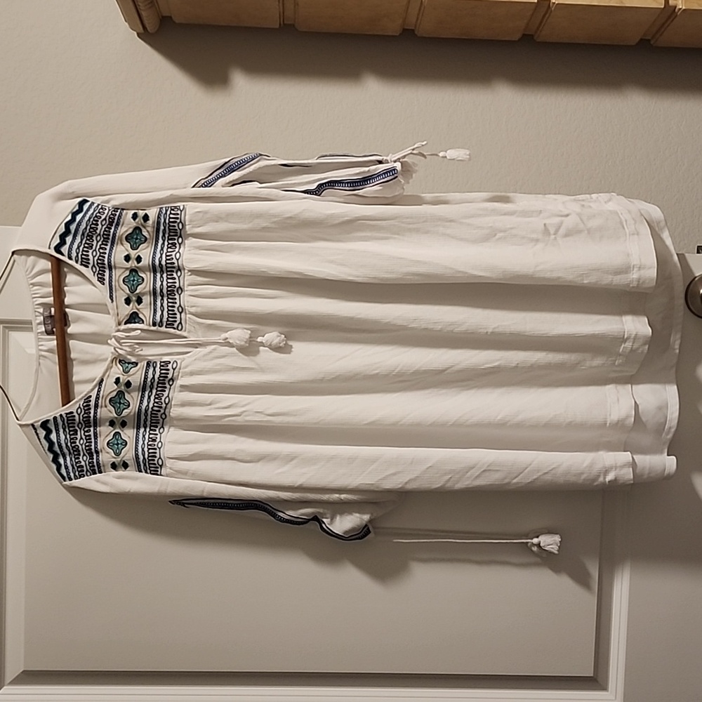Embroidered dress/beach cover up